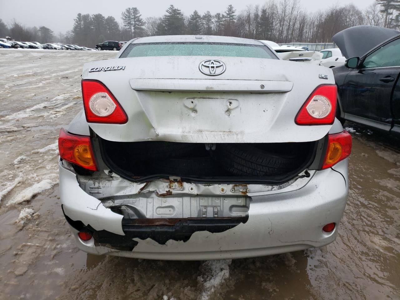 2010 Toyota Corolla - Image 6