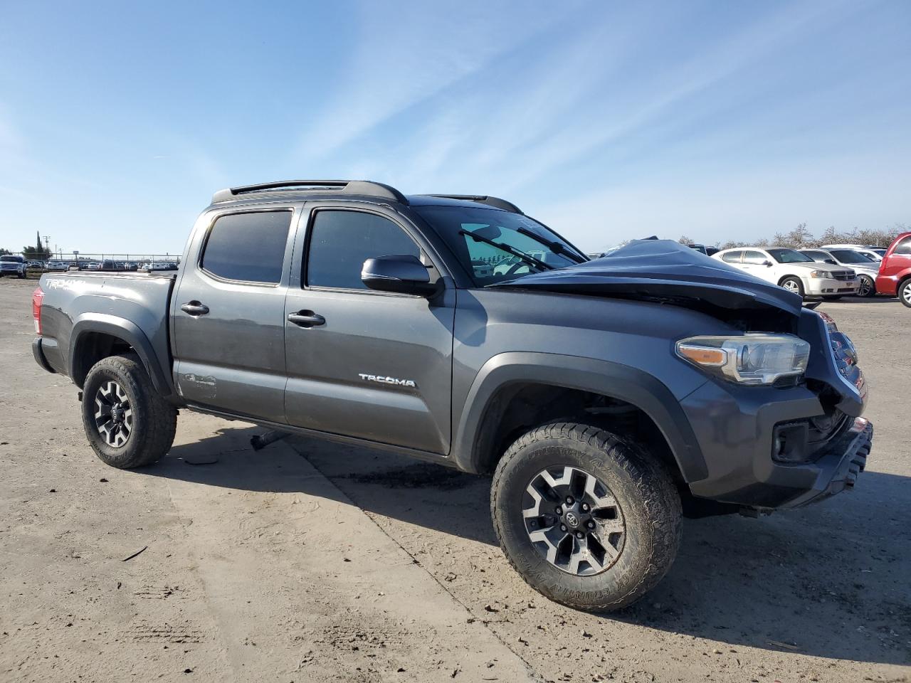 2016 Toyota Tacoma - Image 4