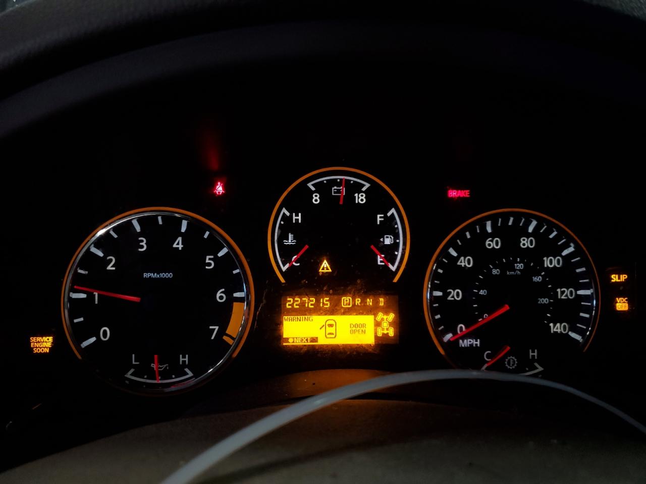 2009 Nissan Armada - Image 9