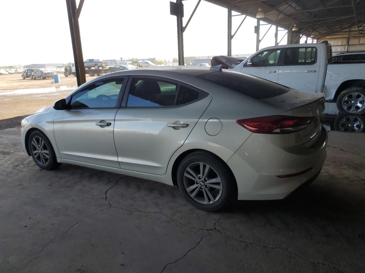 2017 Hyundai Elantra - Image 2