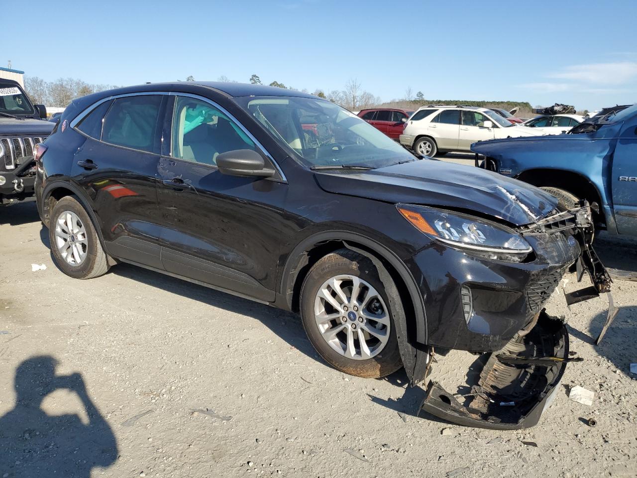 2022 Ford Escape - Image 4
