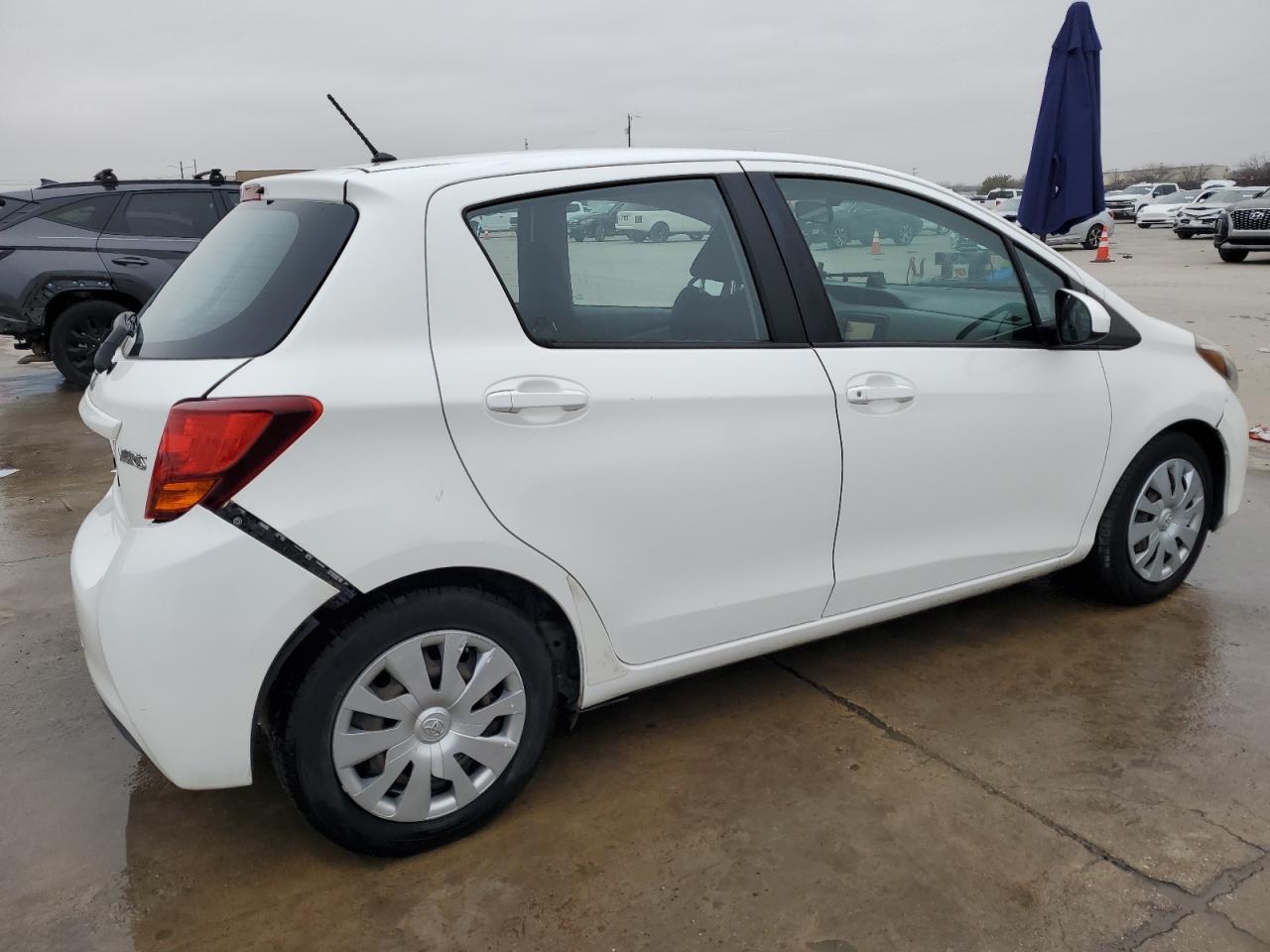 2016 Toyota Yaris - Image 3