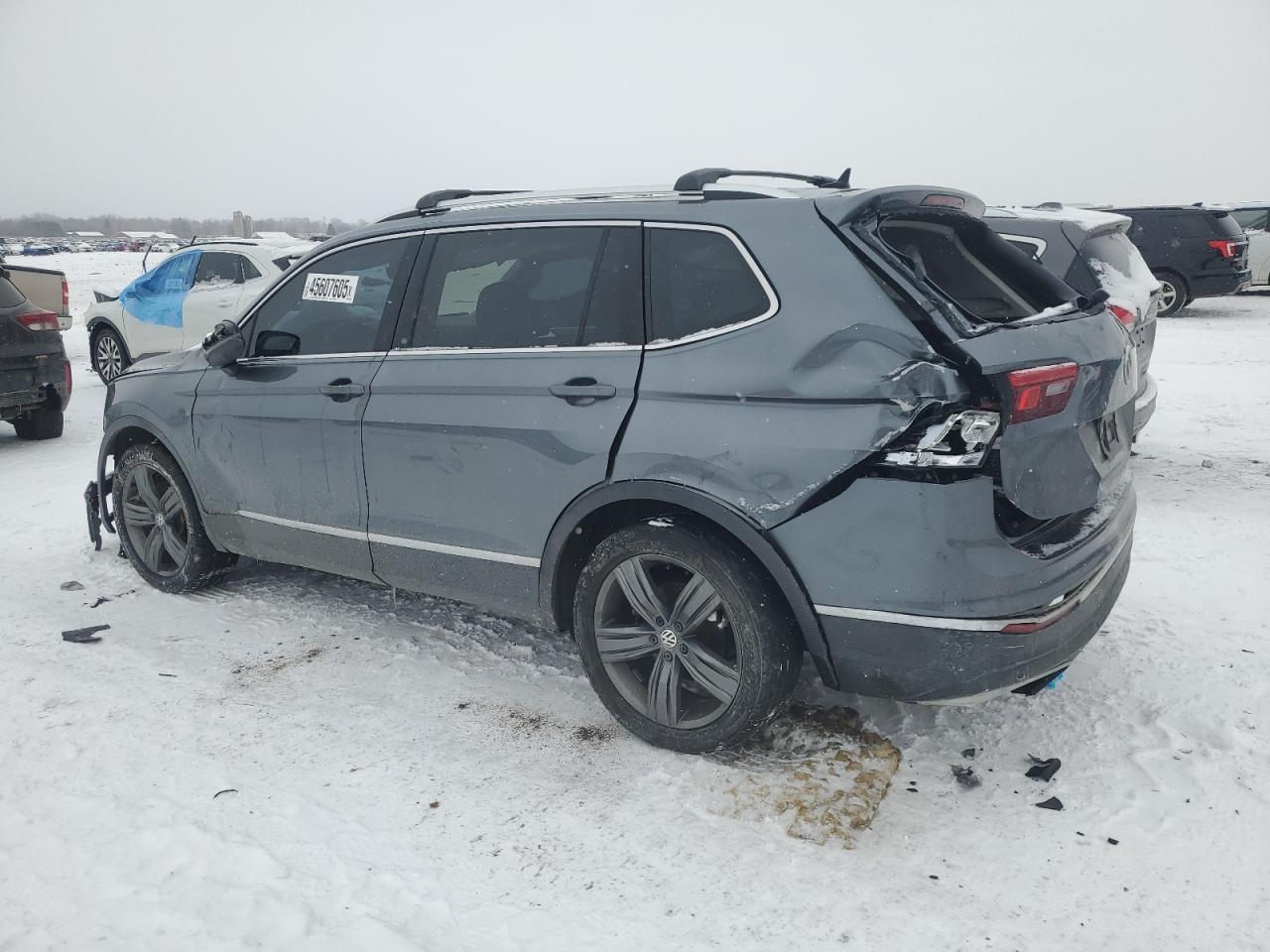 2019 Volkswagen Tiguan - Image 2