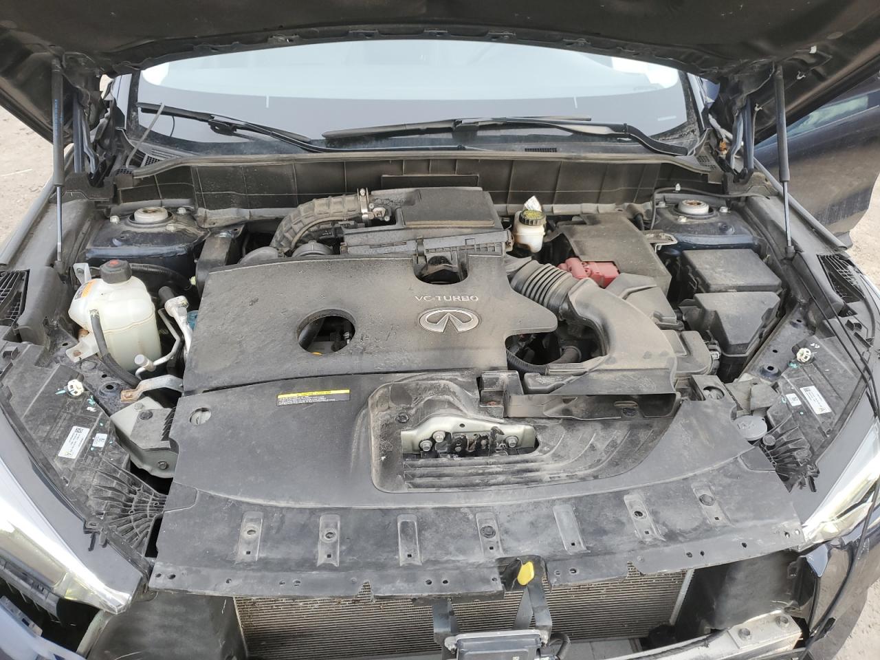 2019 Infiniti QX50 - Image 12