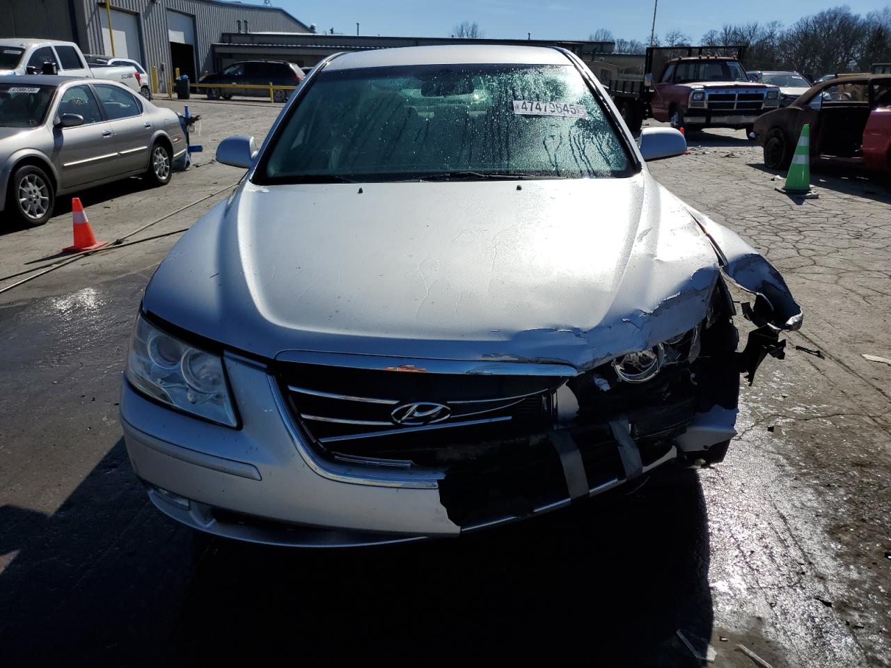 2009 Hyundai Sonata - Image 5