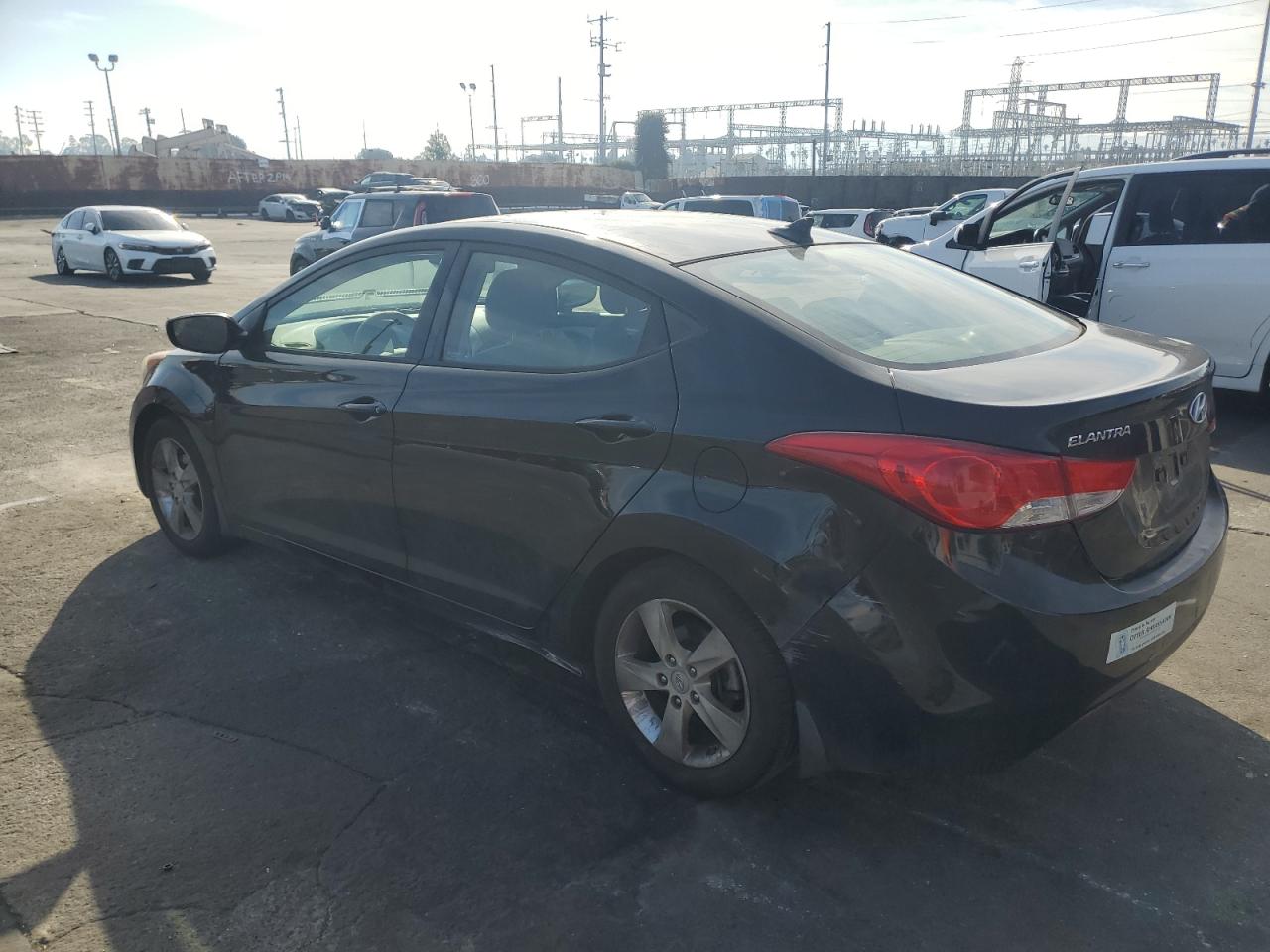 2013 Hyundai Elantra - Image 2