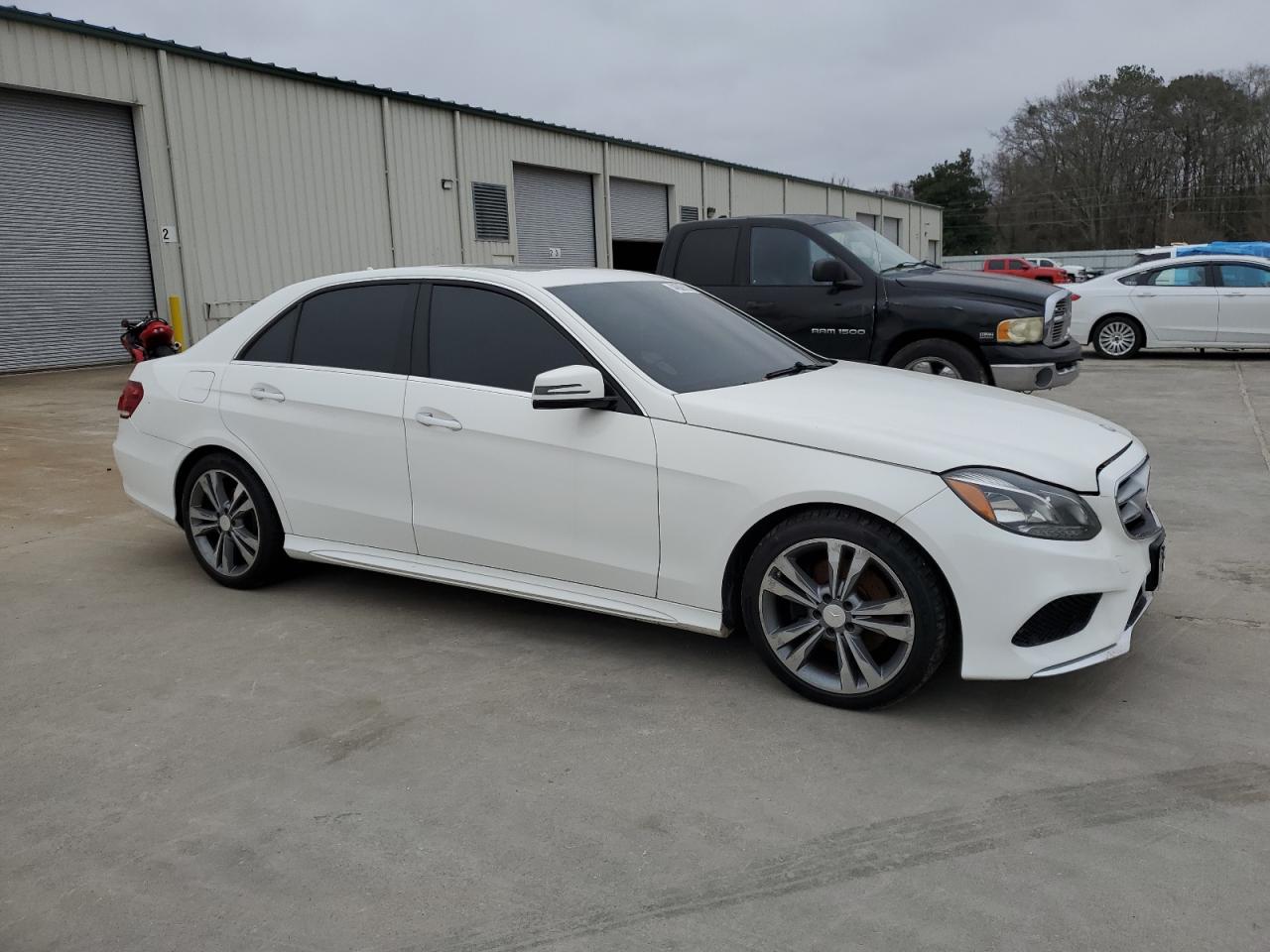 2014 Mercedes-Benz E-klasse - Image 4