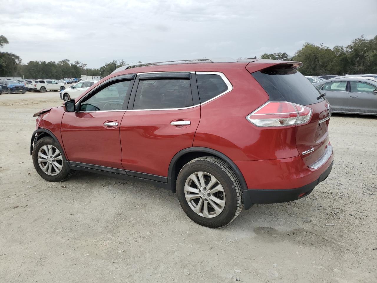 2014 Nissan Rogue - Image 2