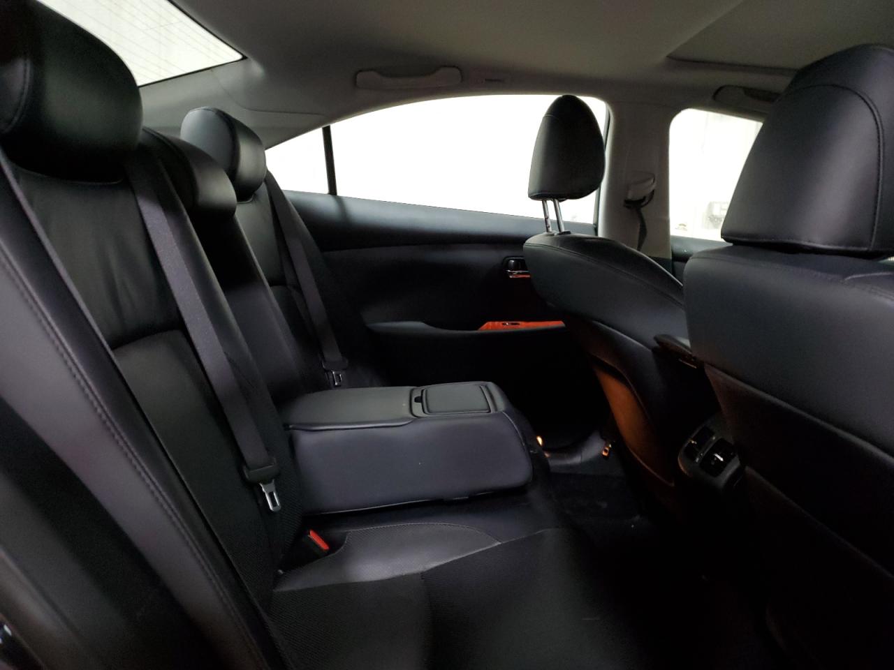 2008 Lexus ES - Image 10