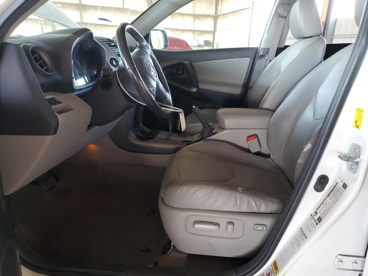 2010 Toyota RAV 4 - Image 7