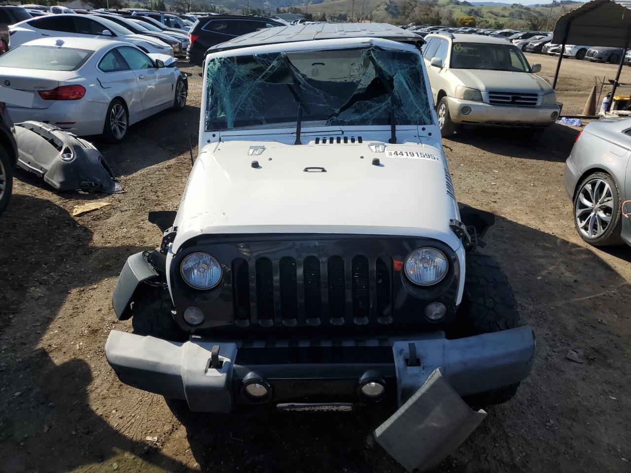 2016 Jeep Wrangler - Image 5
