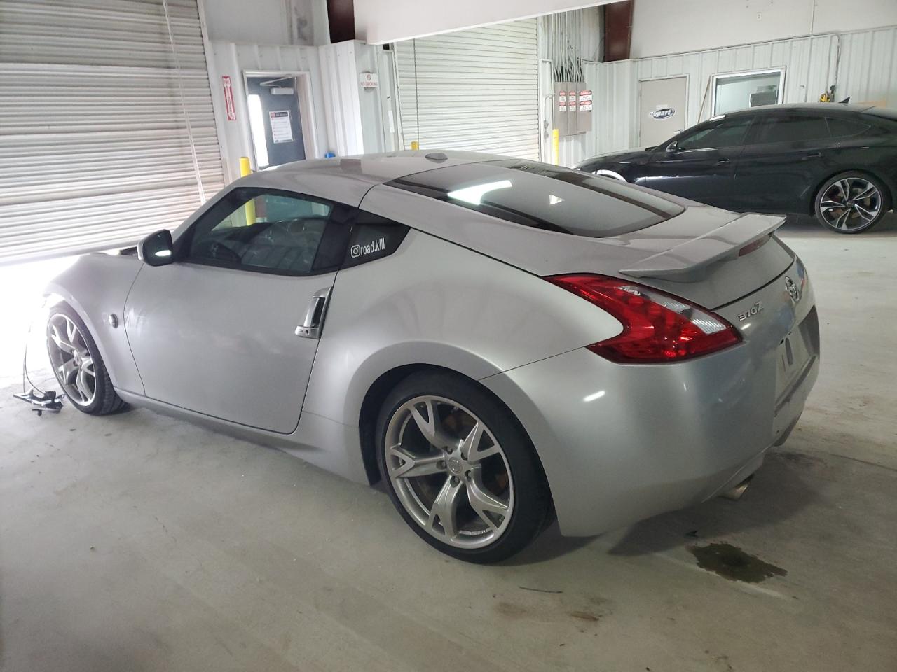 2009 Nissan 370Z - Image 2