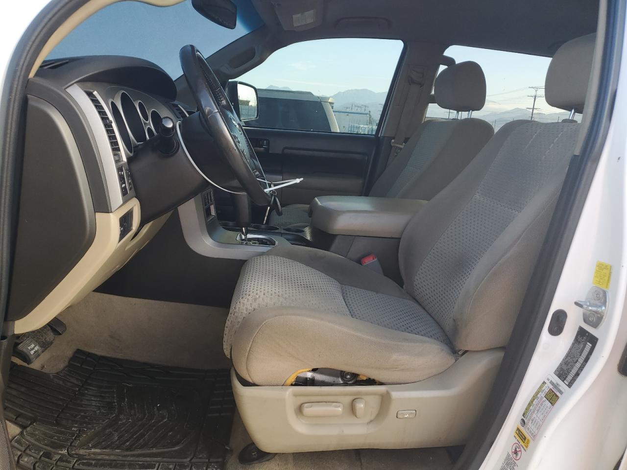 2010 Toyota Tundra - Image 7