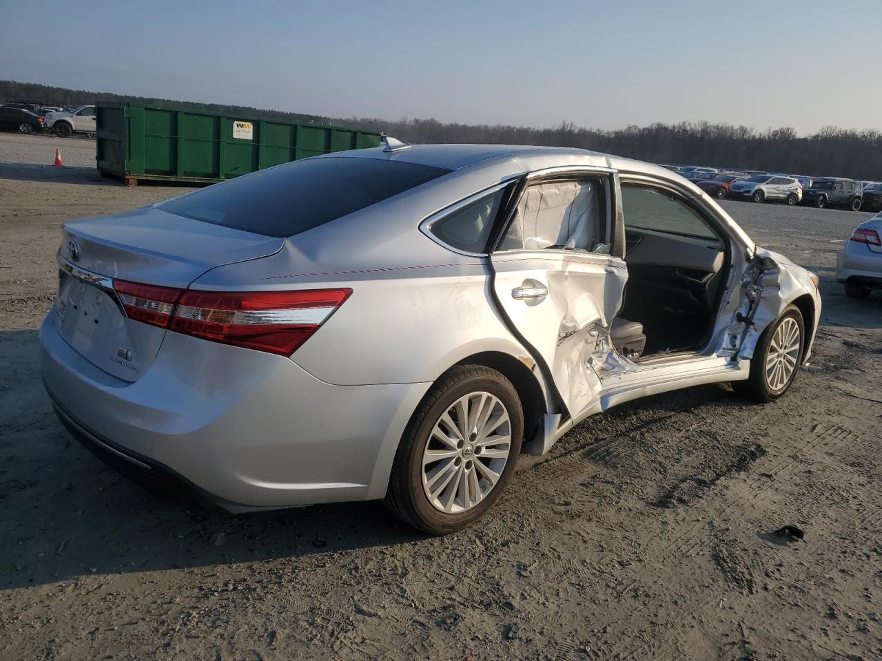 2014 Toyota Avalon - Image 3