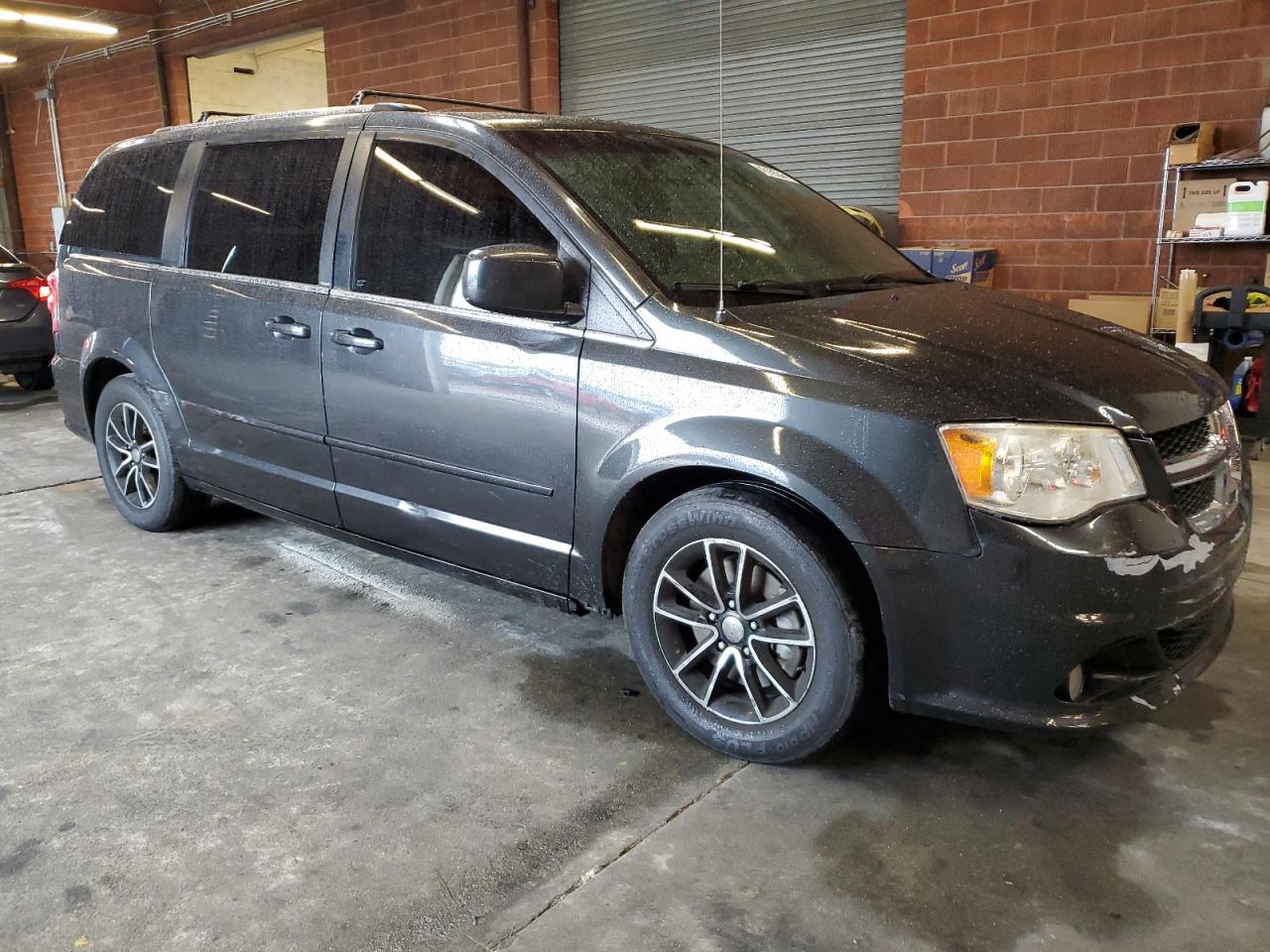 2012 Dodge Caravan - Image 4