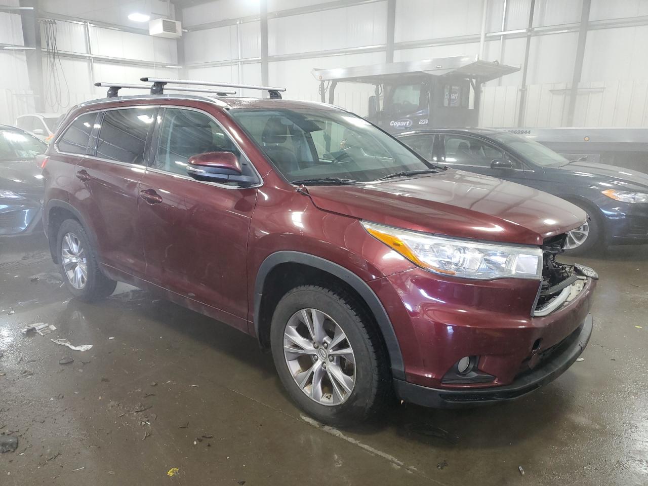 2015 Toyota Highlander - Image 4