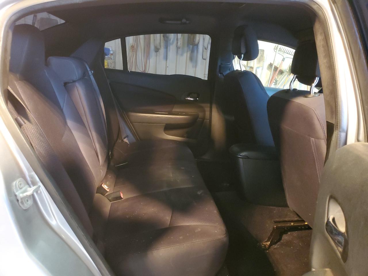 2013 Chrysler 200 - Image 10