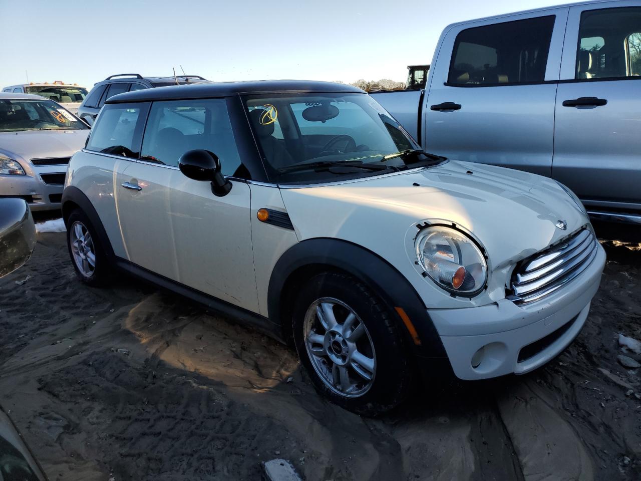 2010 MINI Cooper - Image 4