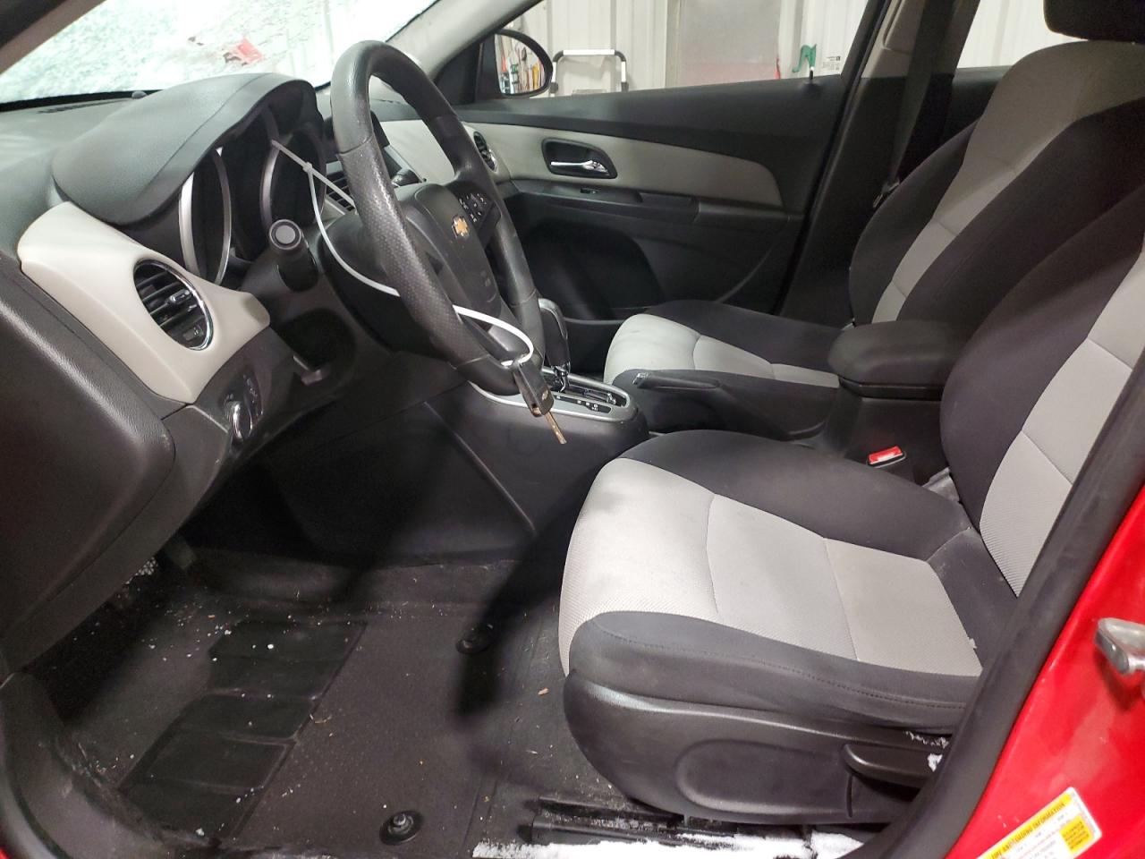 2014 Chevrolet Cruze - Image 7