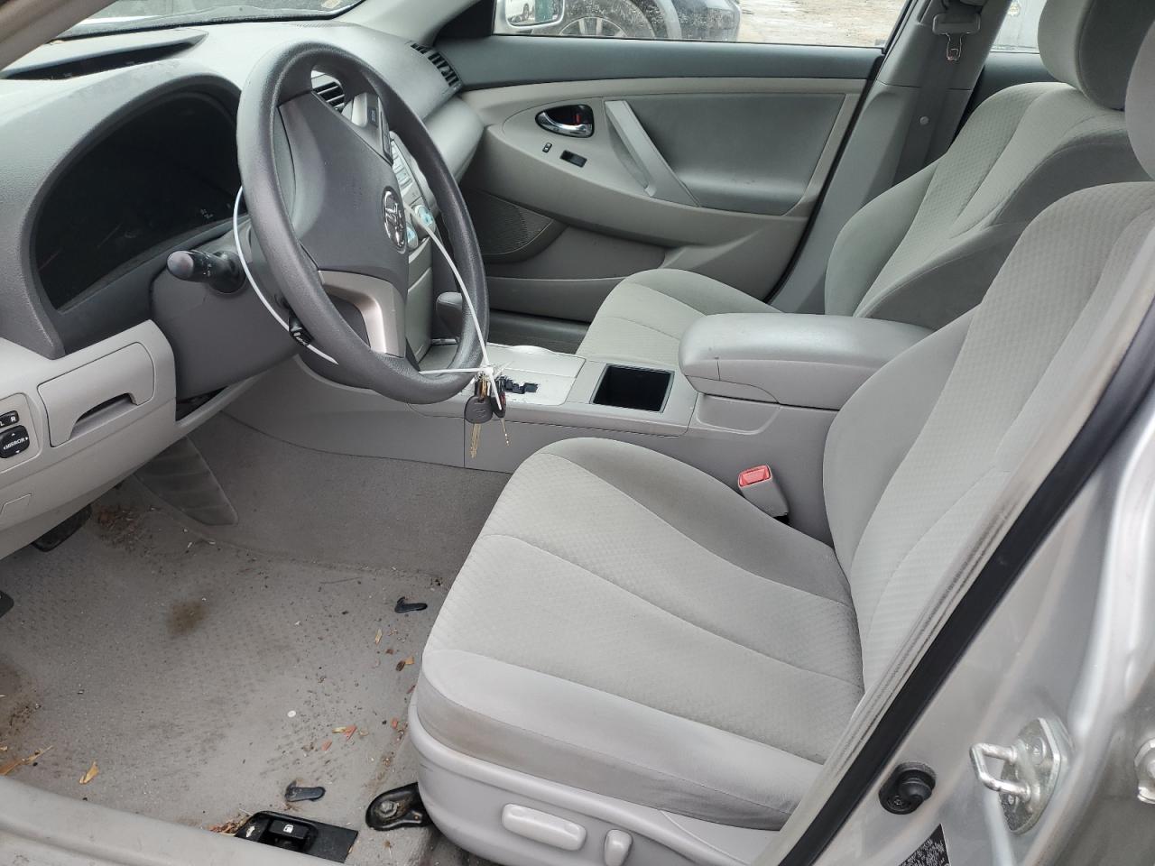 2009 Toyota Camry - Image 7