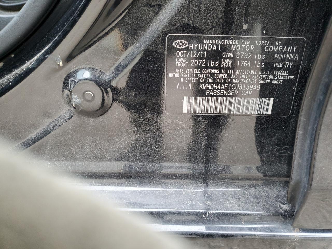 2012 Hyundai Elantra - Image 13