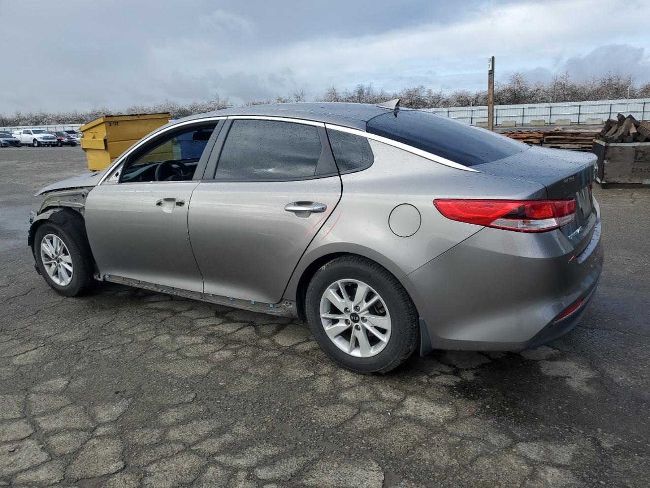 2018 Kia Optima - Image 2