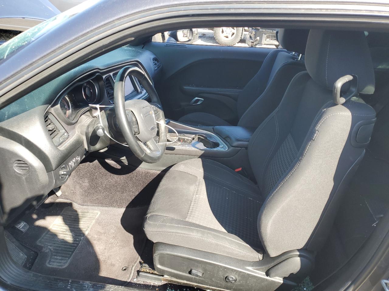 2019 Dodge Challenger - Image 7