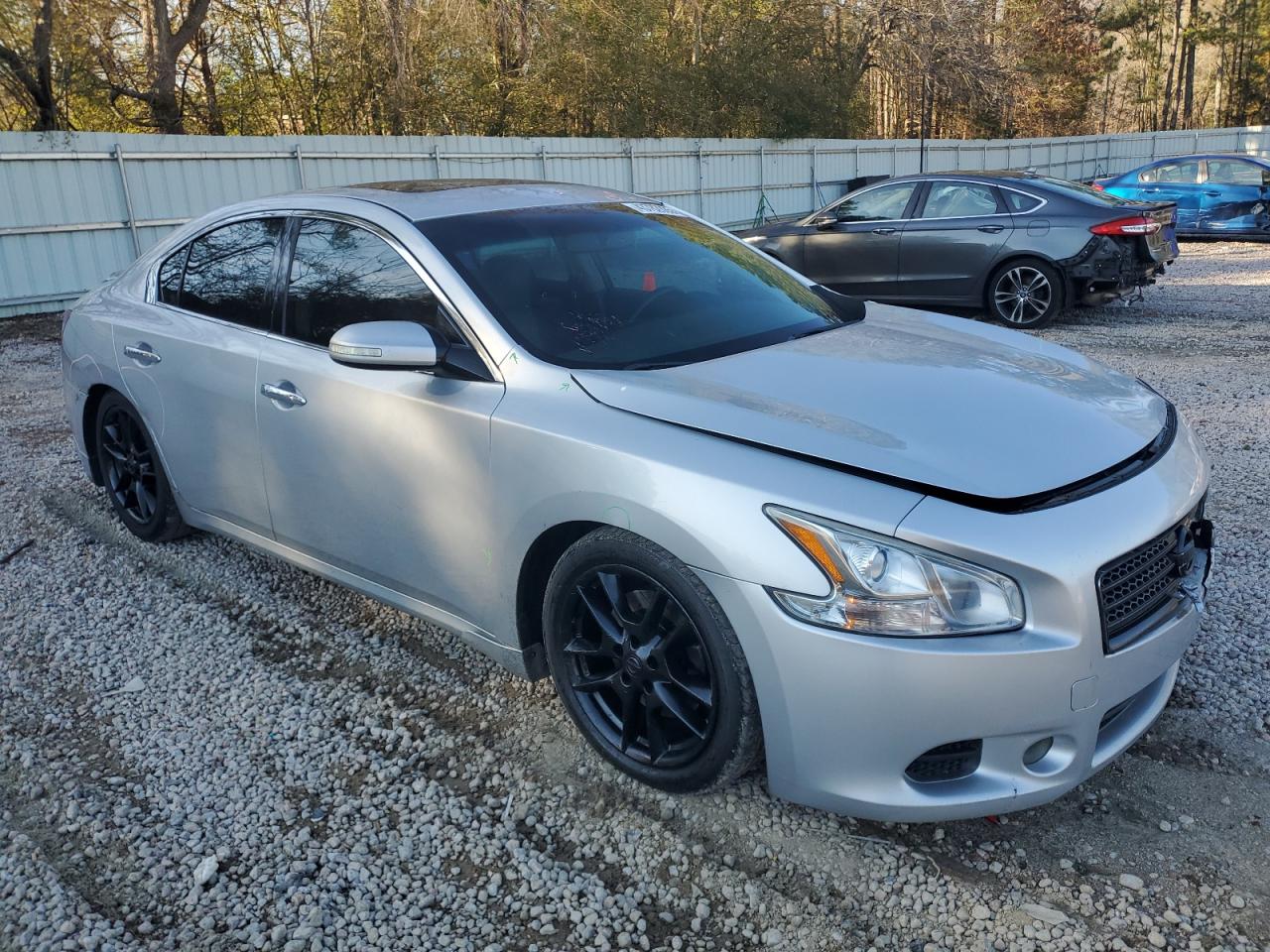 2010 Nissan Maxima - Image 4
