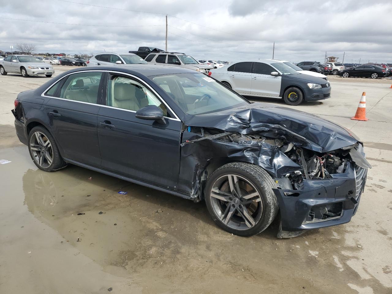2018 Audi A4 - Image 4
