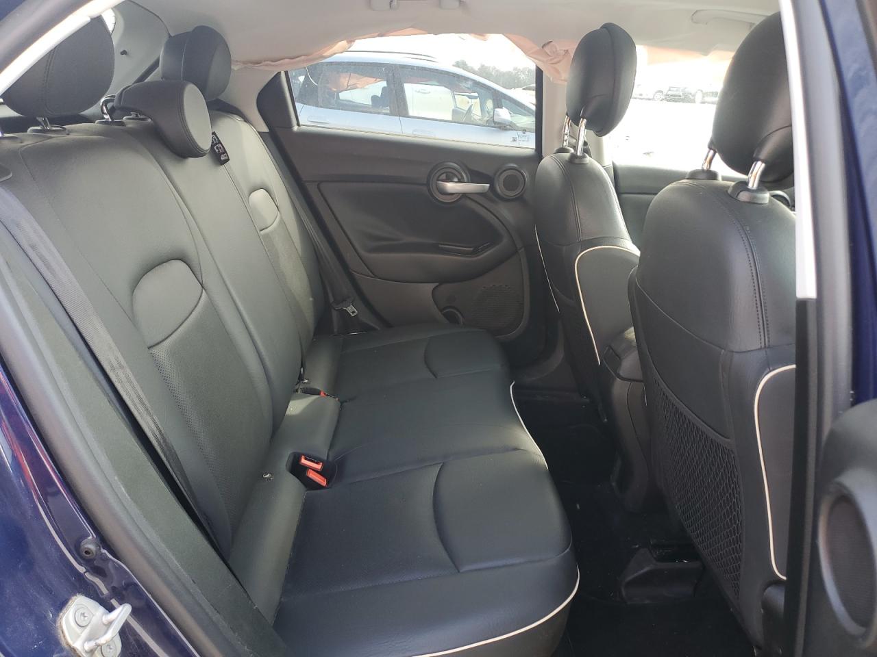 2018 Fiat 500 - Image 10