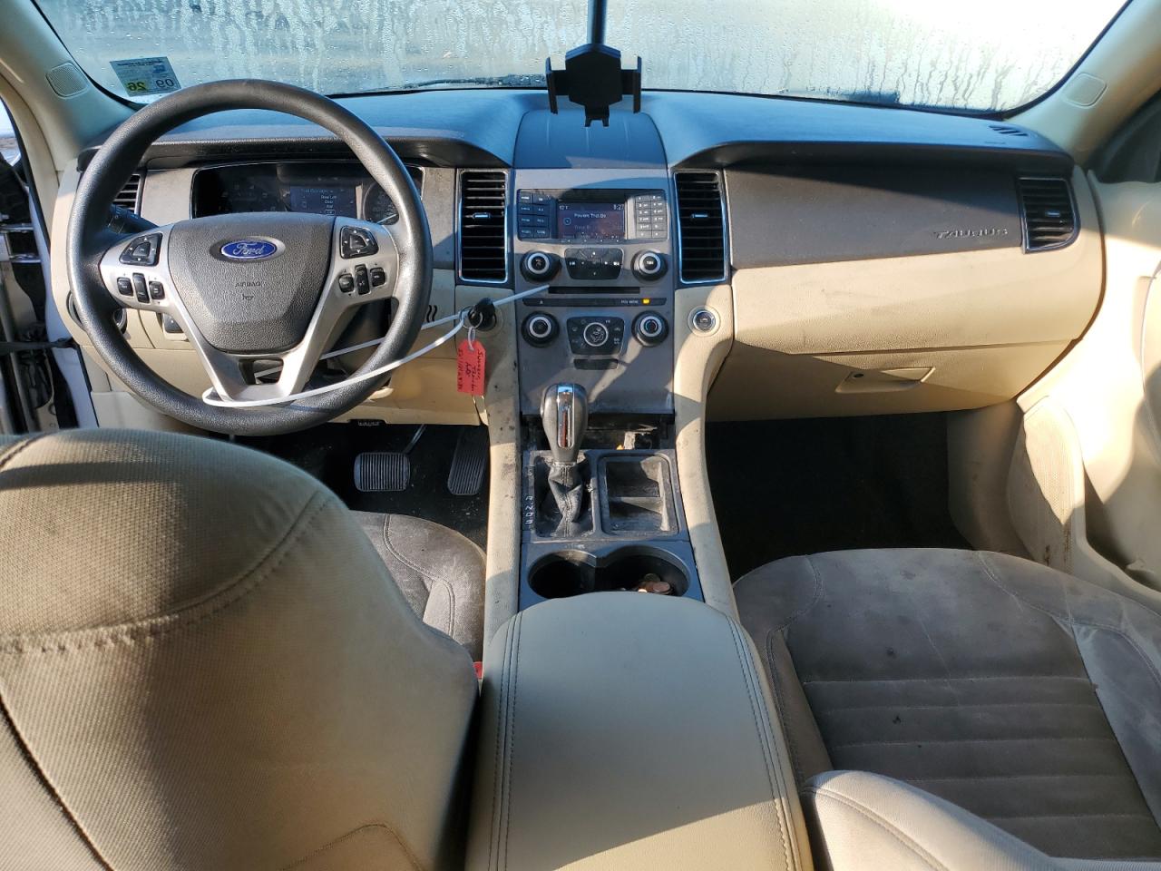 2016 Ford Taurus - Image 8