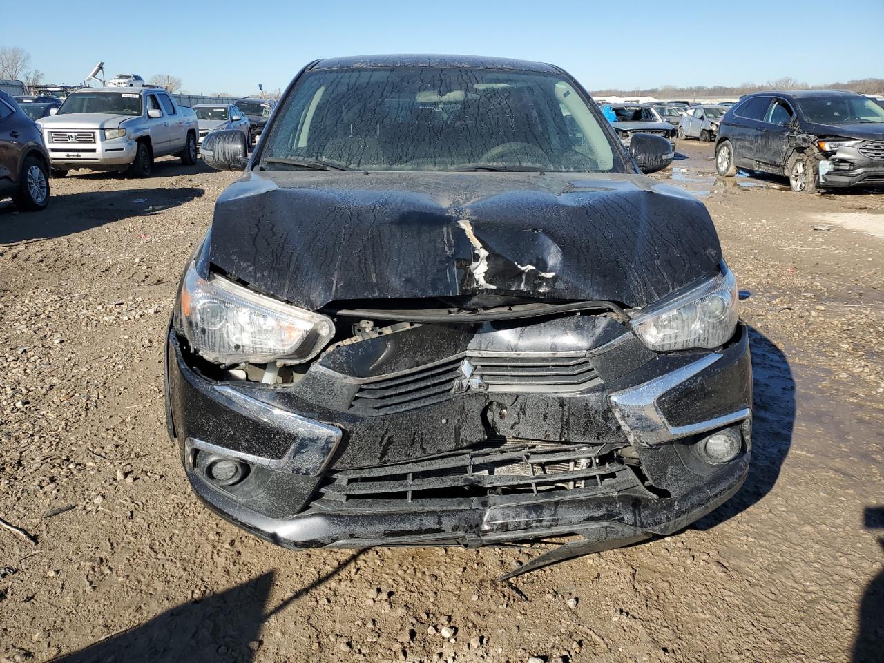 2017 Mitsubishi Outlander - Image 5