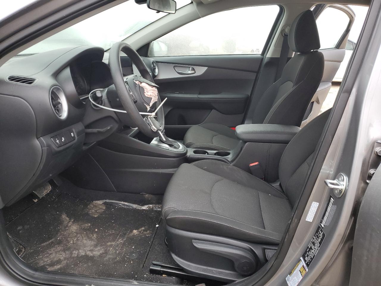 2024 Kia Forte - Image 7