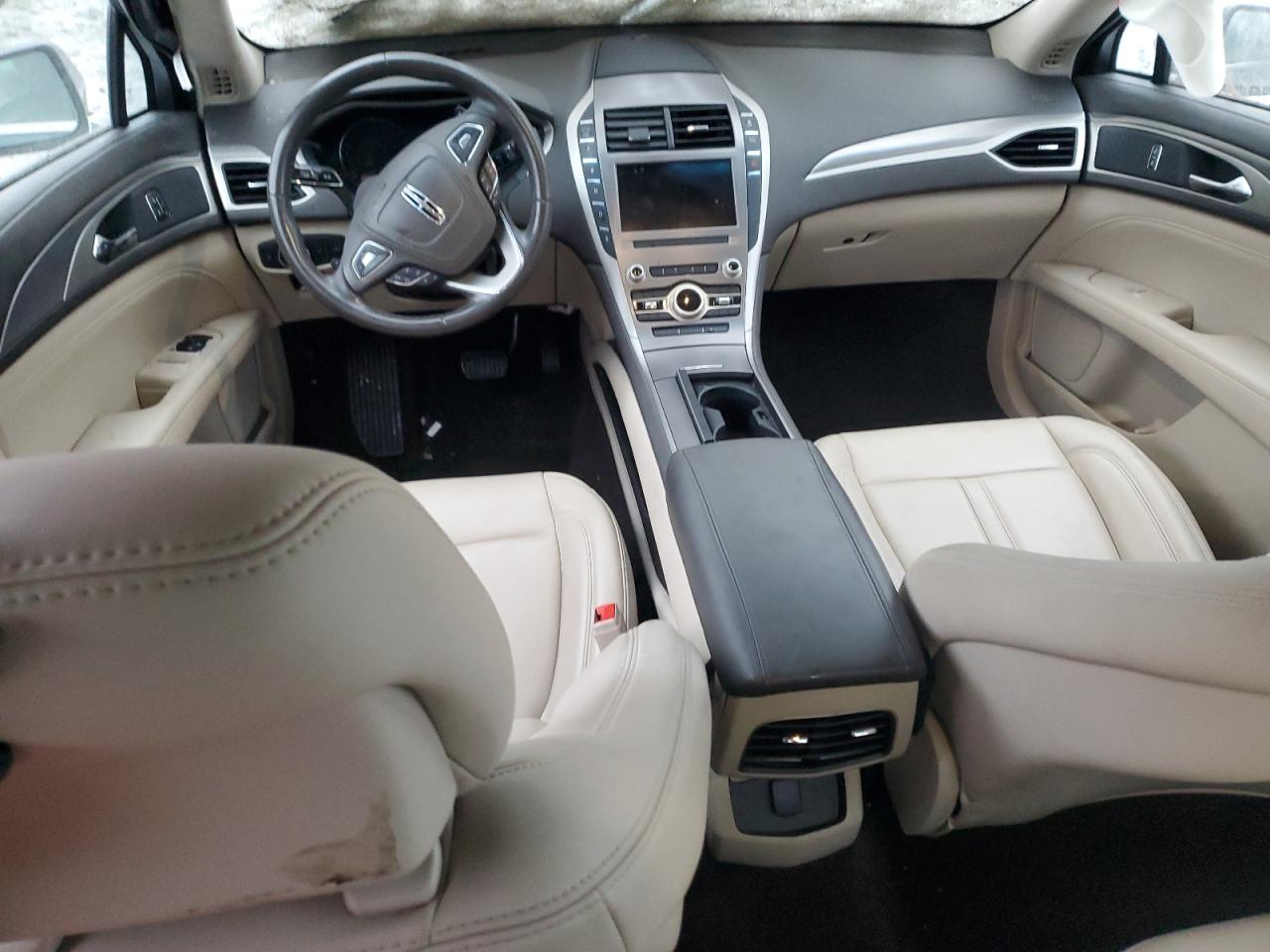 2019 Lincoln MKZ - Image 8