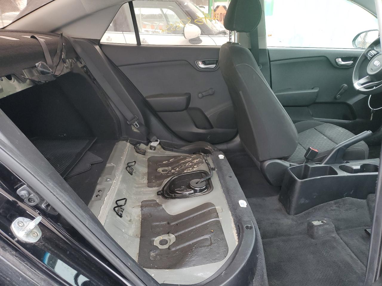 2018 Kia Rio - Image 10