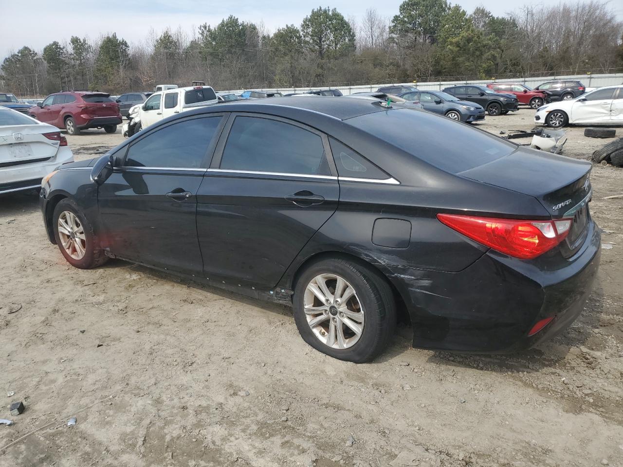 2014 Hyundai Sonata - Image 2
