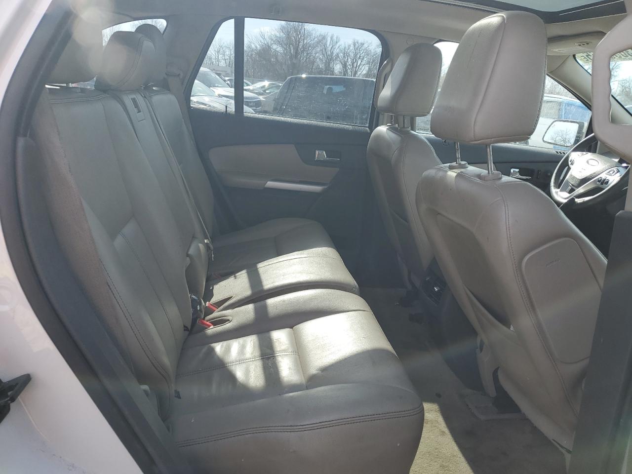 2011 Ford Edge - Image 12