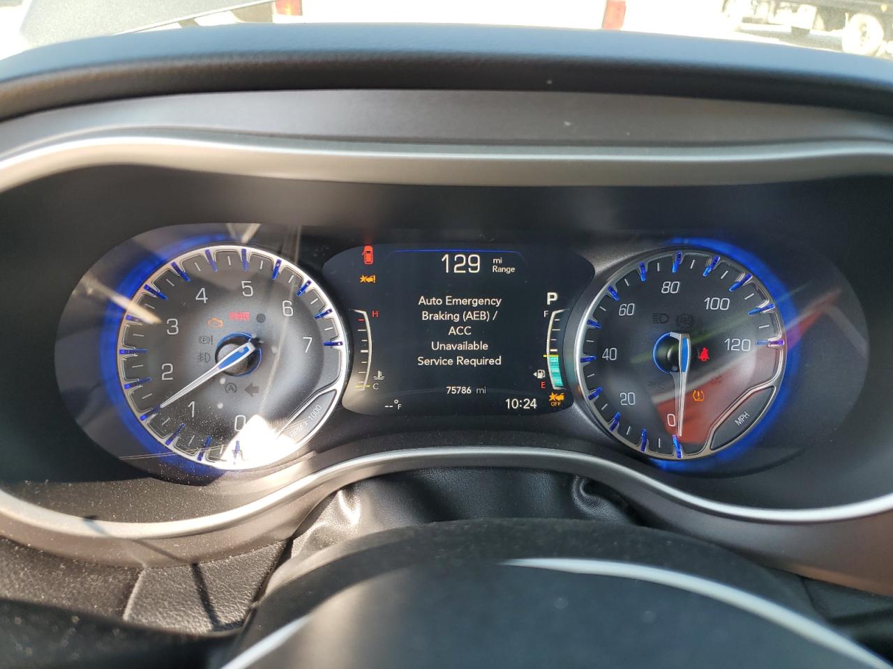 2022 Chrysler Pacifica - Image 9