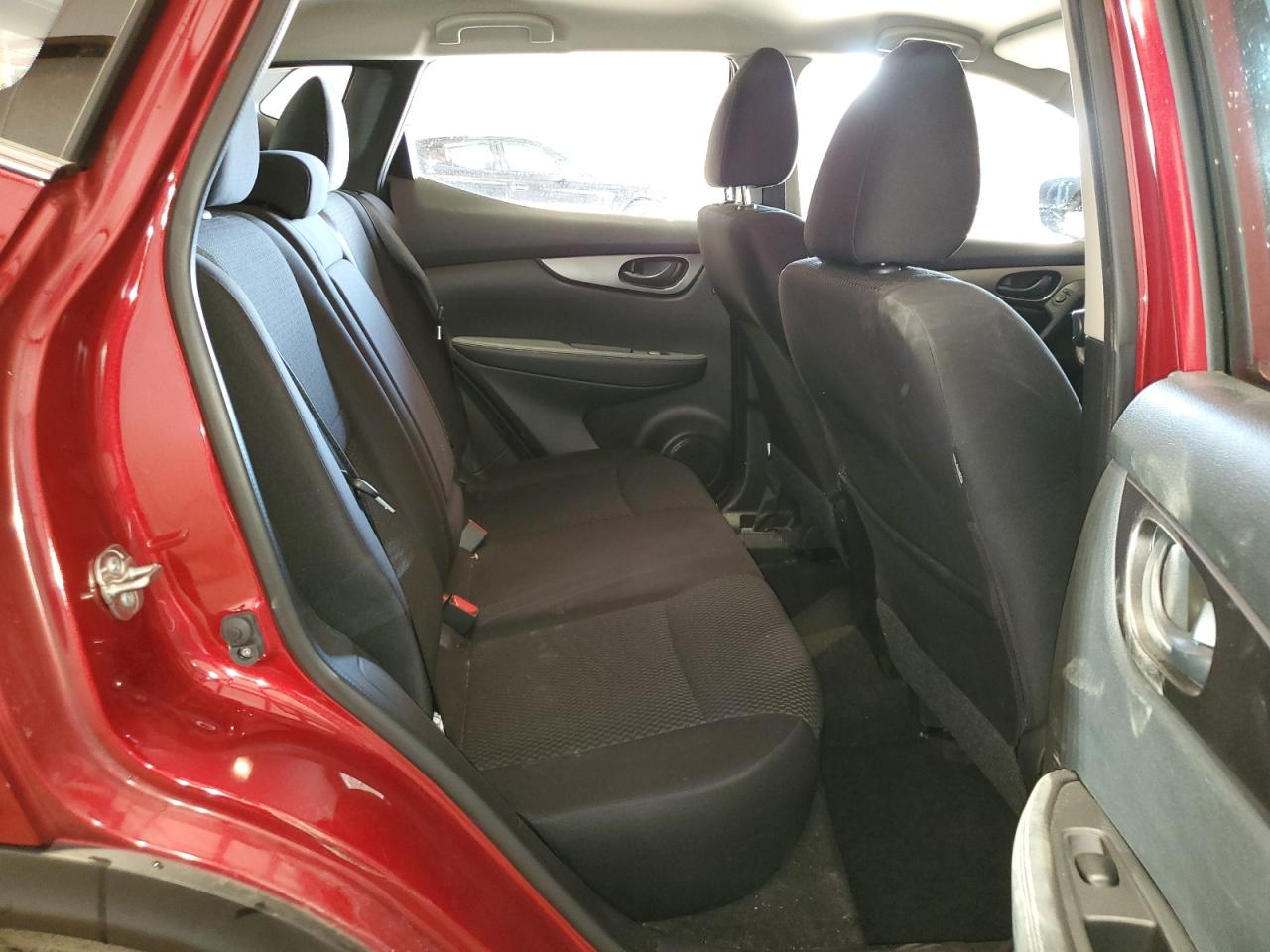 2019 Nissan Rogue - Image 10