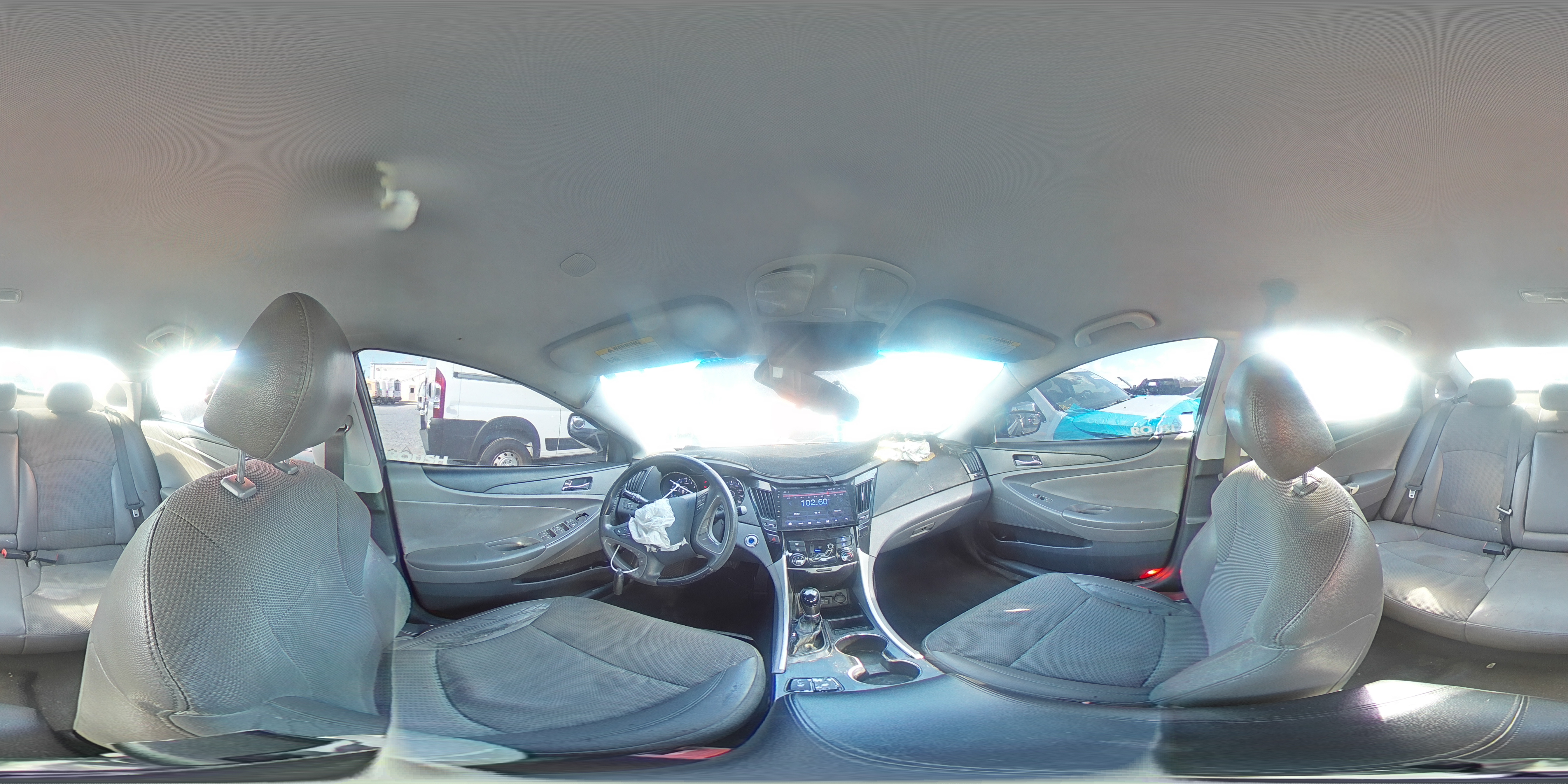 2013 Hyundai Sonata - Image 13