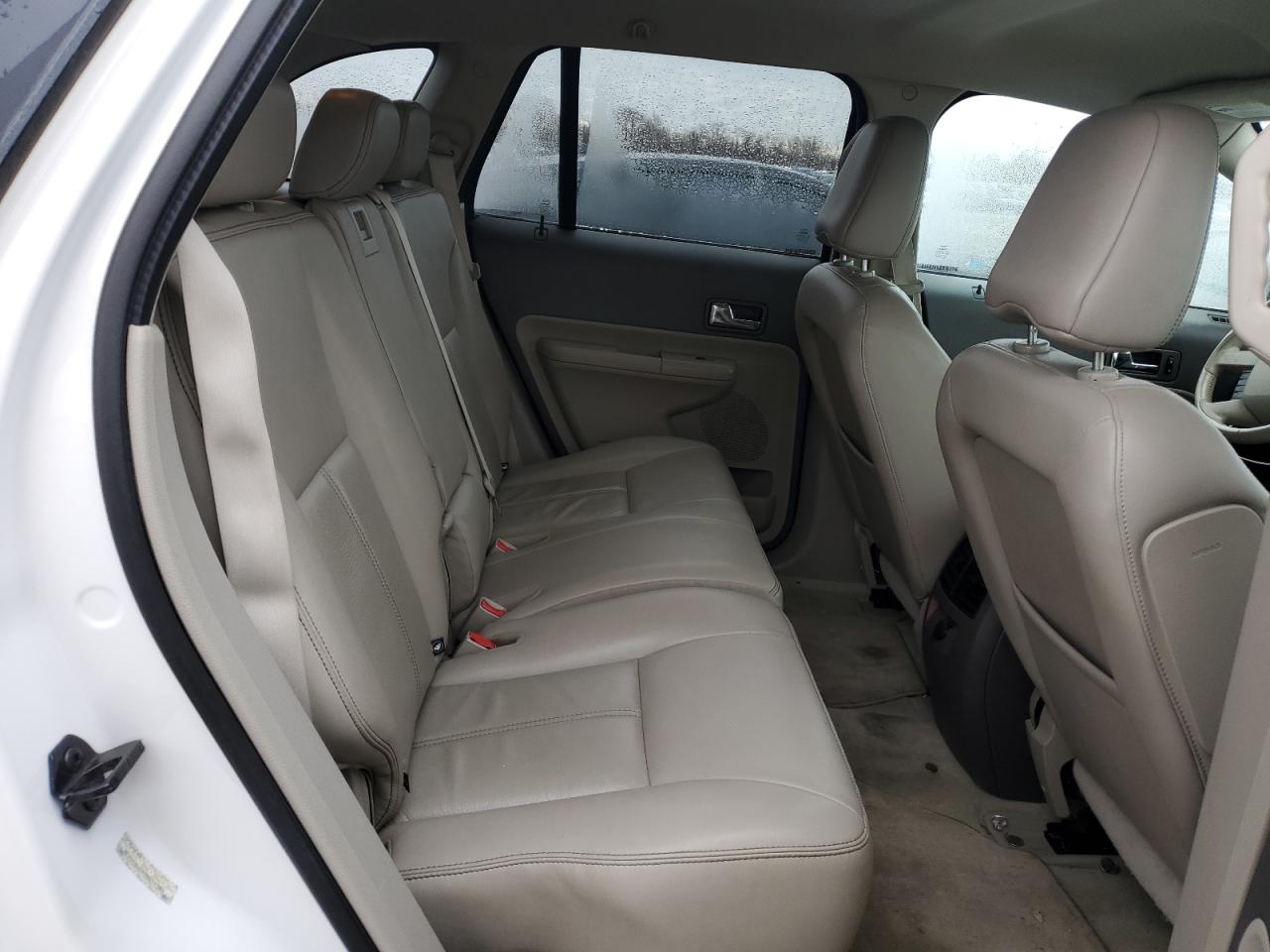 2010 Ford Edge - Image 11