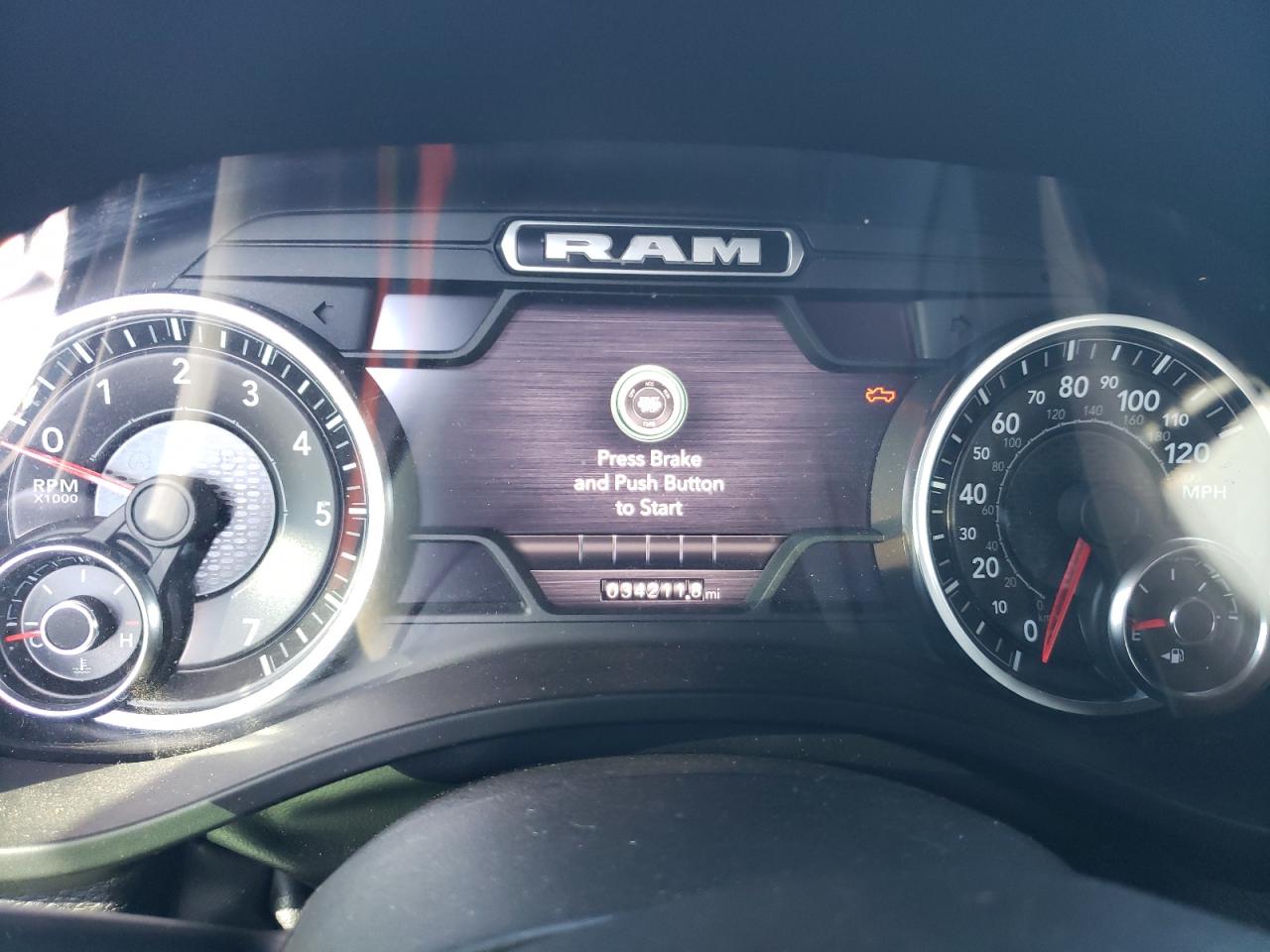 2022 RAM 1500 - Image 9