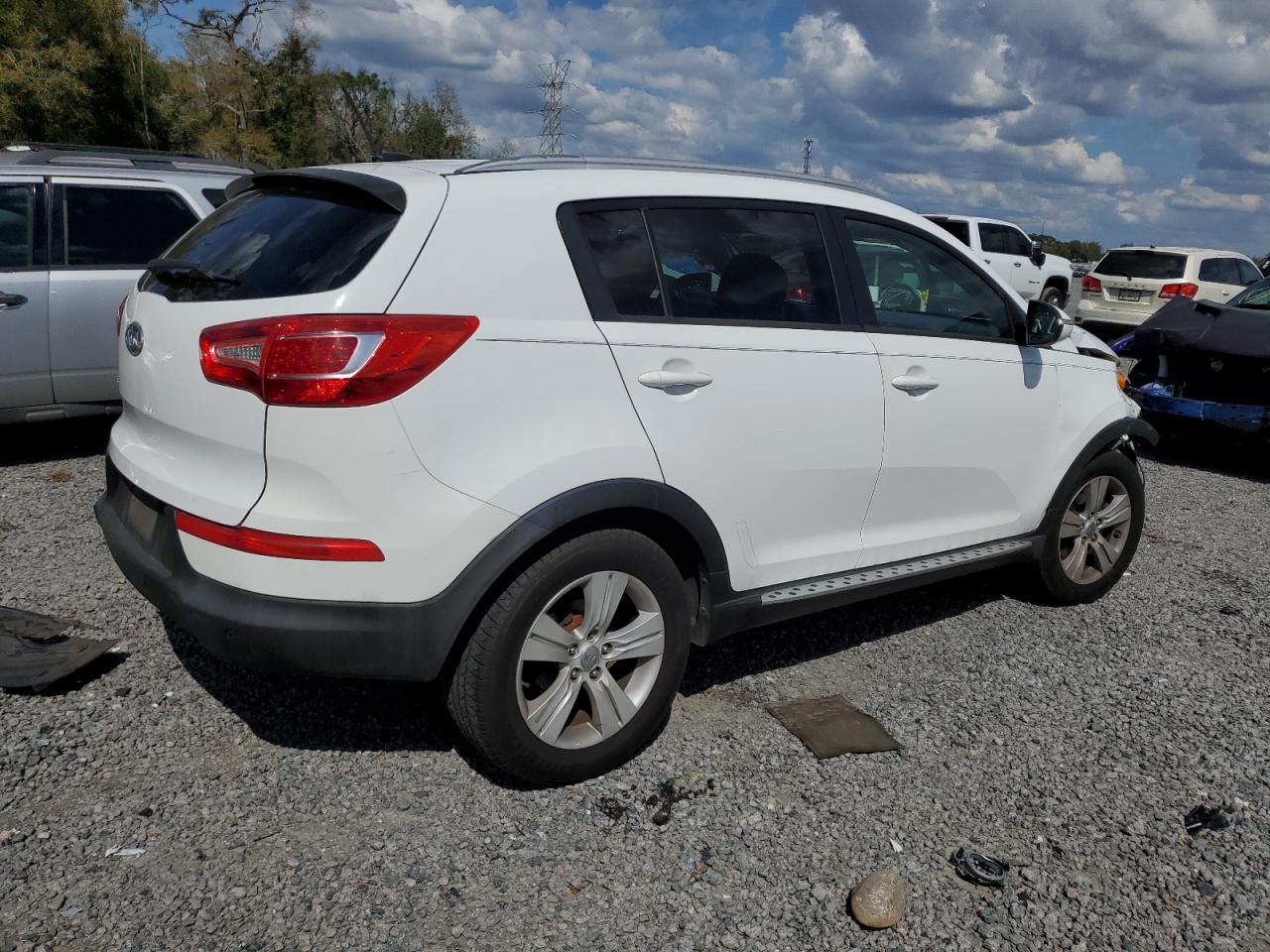 2012 Kia Sportage - Image 3