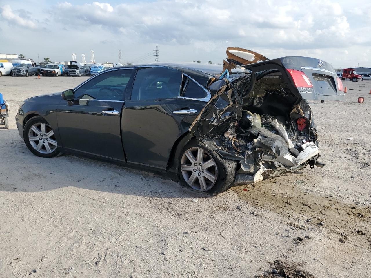 2008 Lexus ES - Image 2