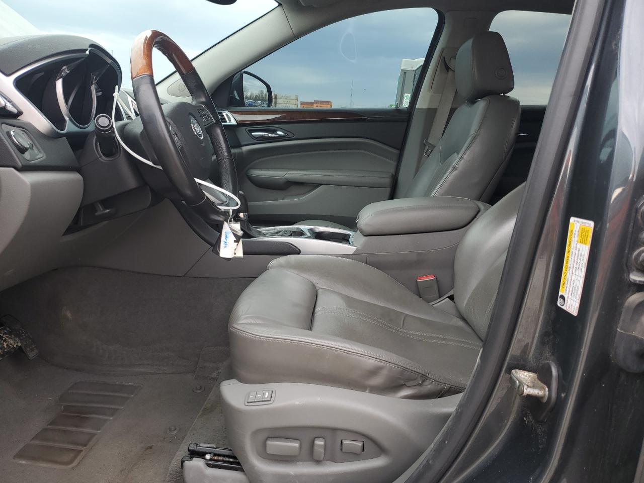 2010 Cadillac SRX - Image 7
