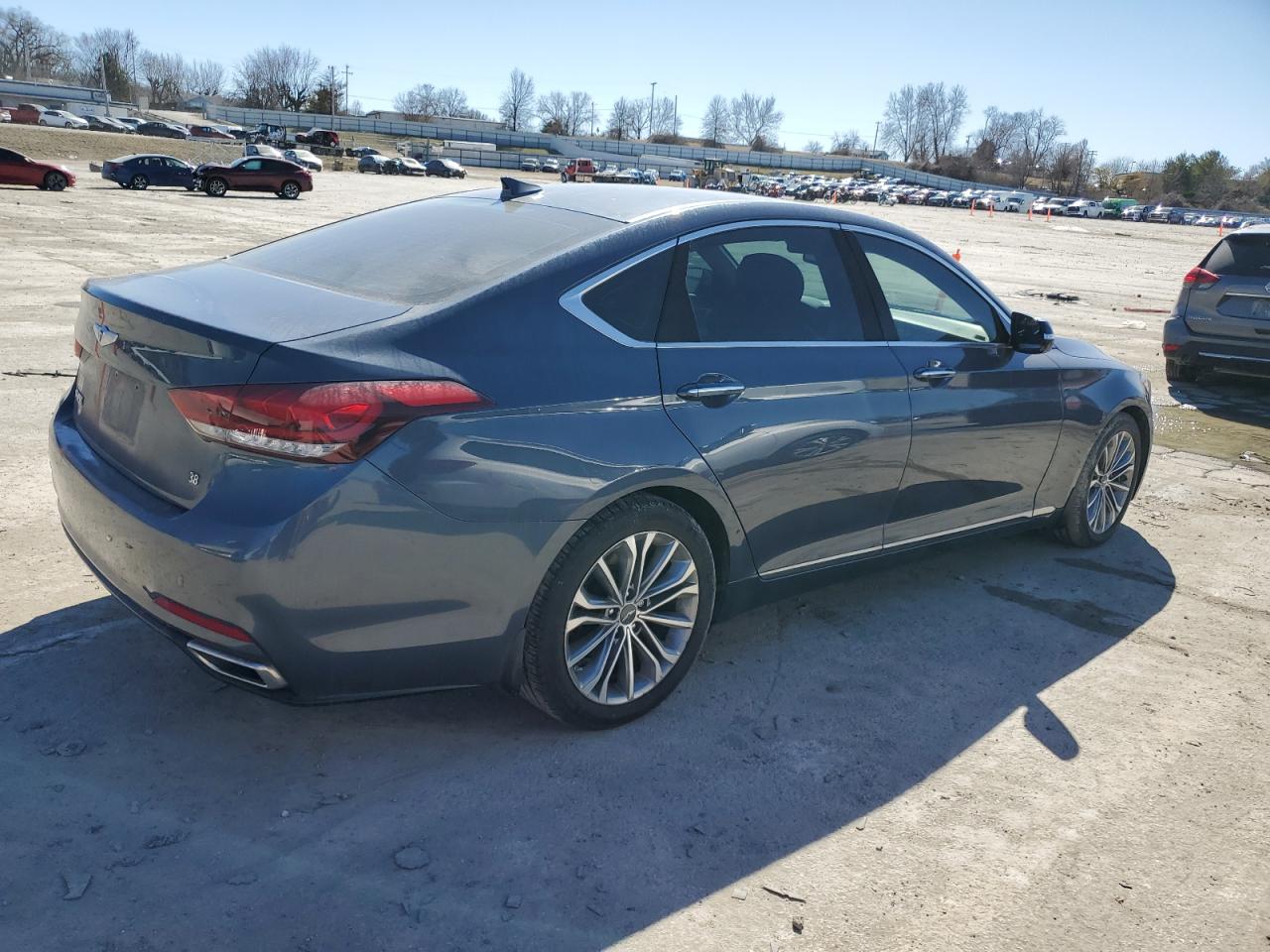 2015 Hyundai Genesis - Image 3
