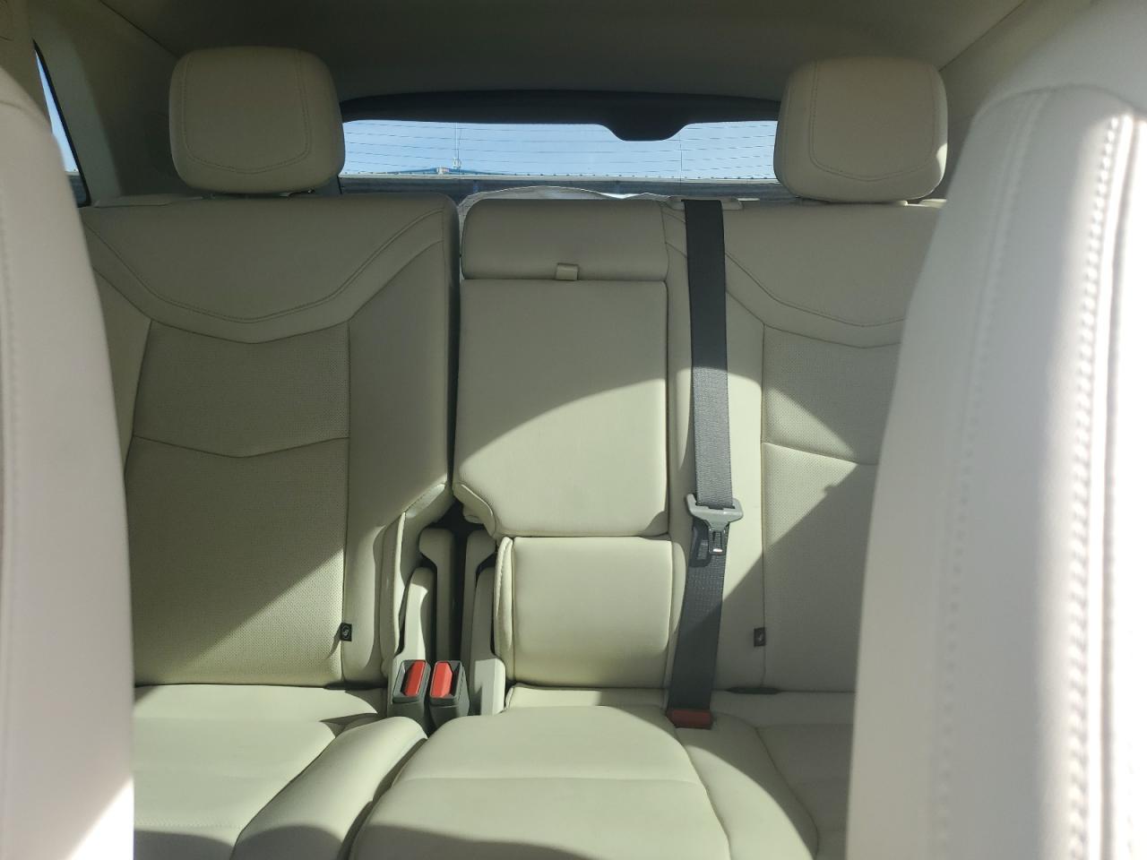 2021 Cadillac XT5 - Image 10