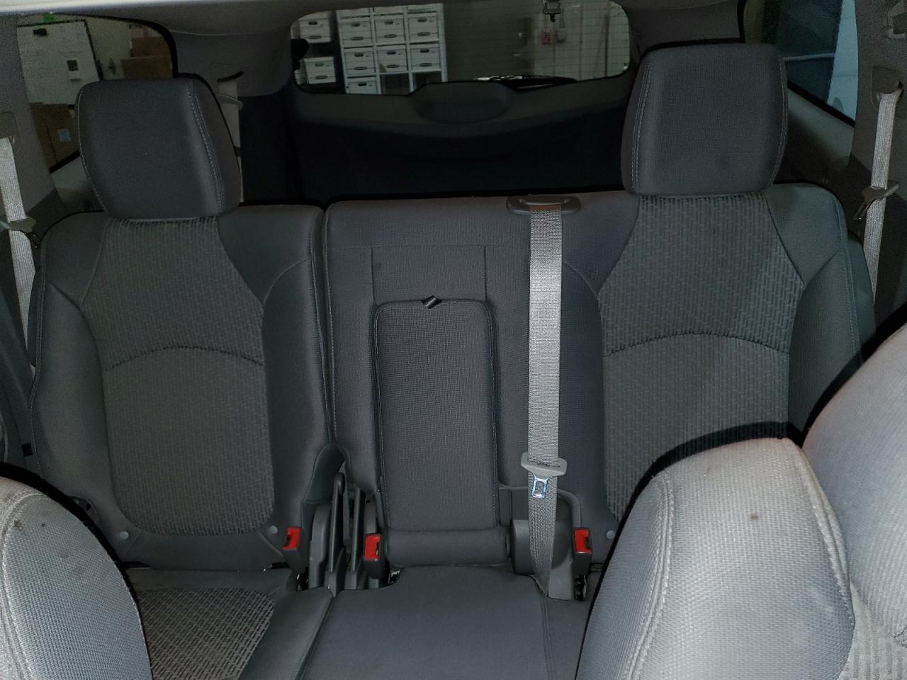 2012 Chevrolet Traverse - Image 10