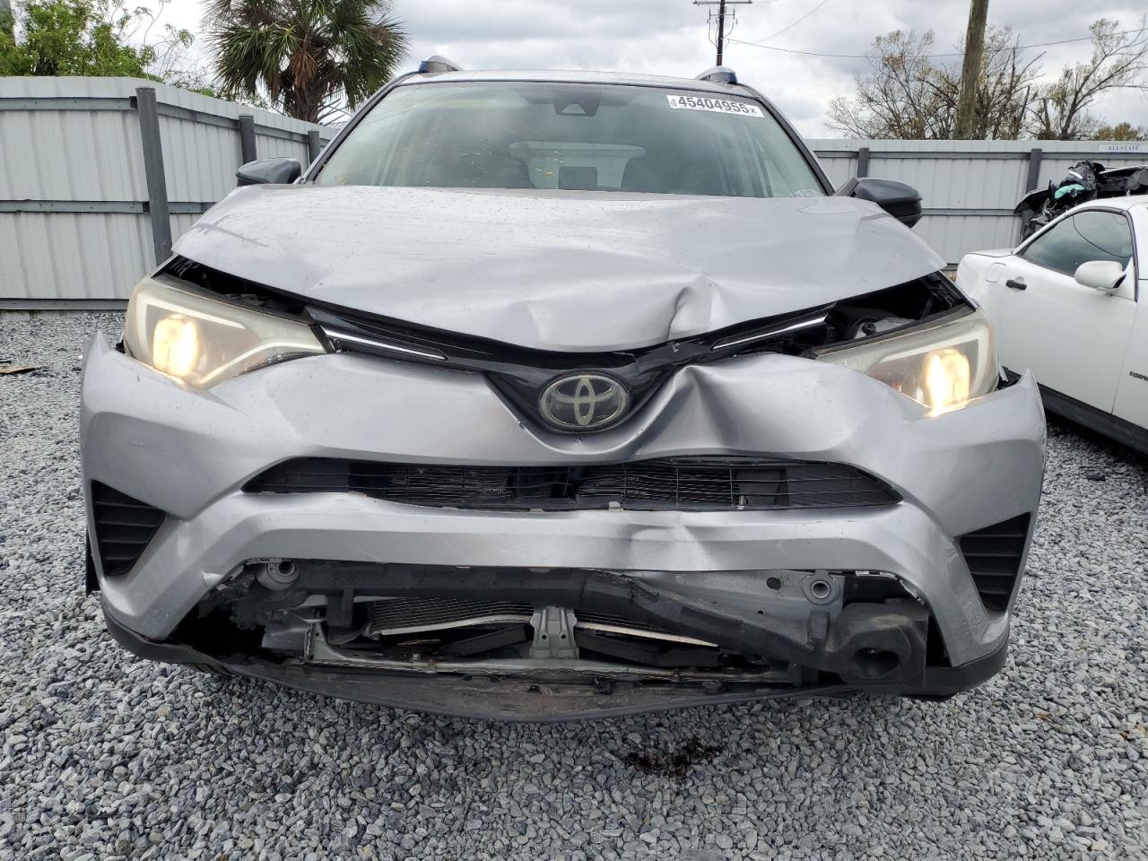 2018 Toyota RAV 4 - Image 5