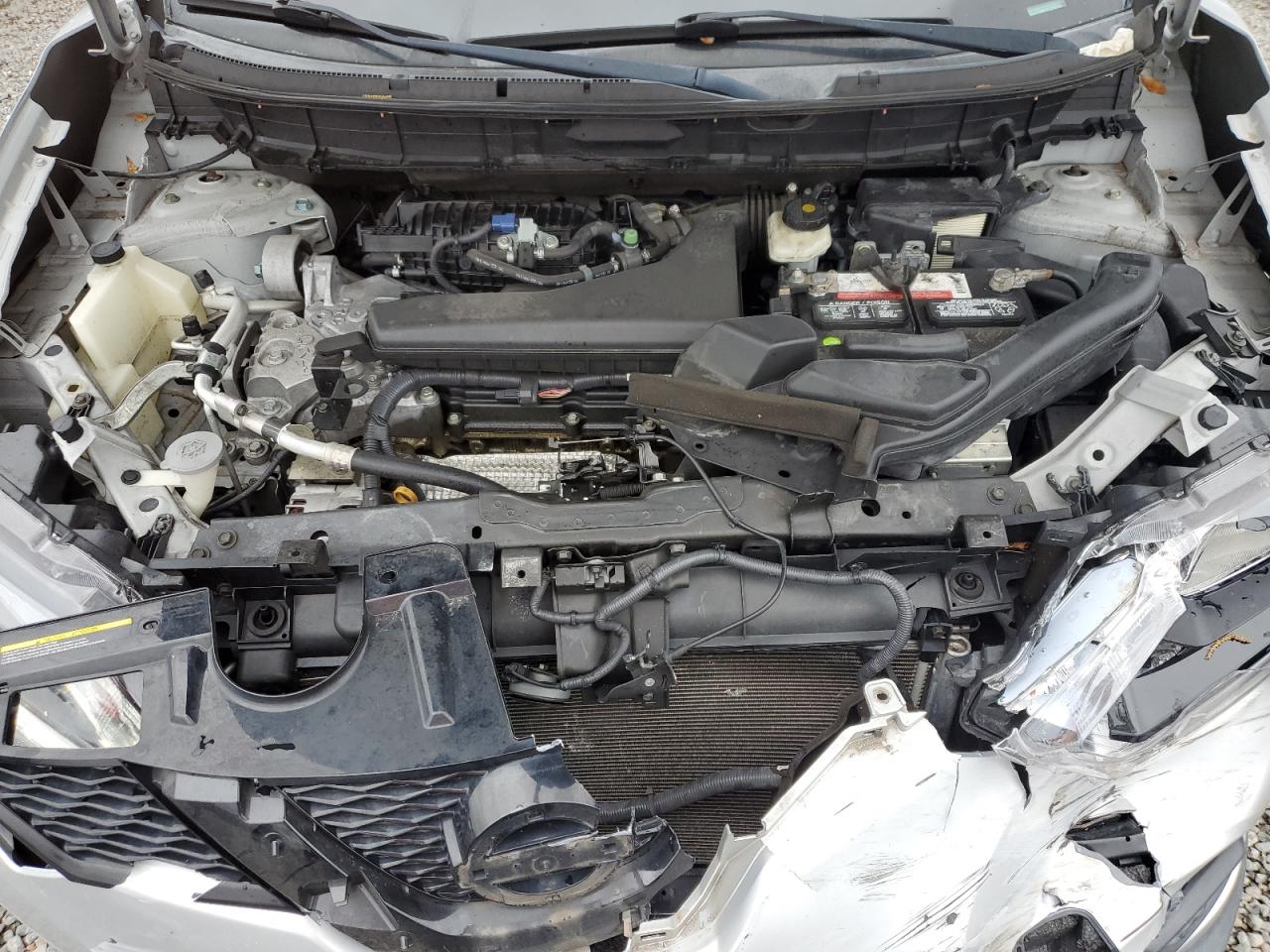 2014 Nissan Rogue - Image 14